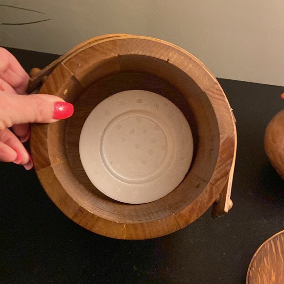 Vintage wood barrel ice bucket with cover - Picture 10 of 16